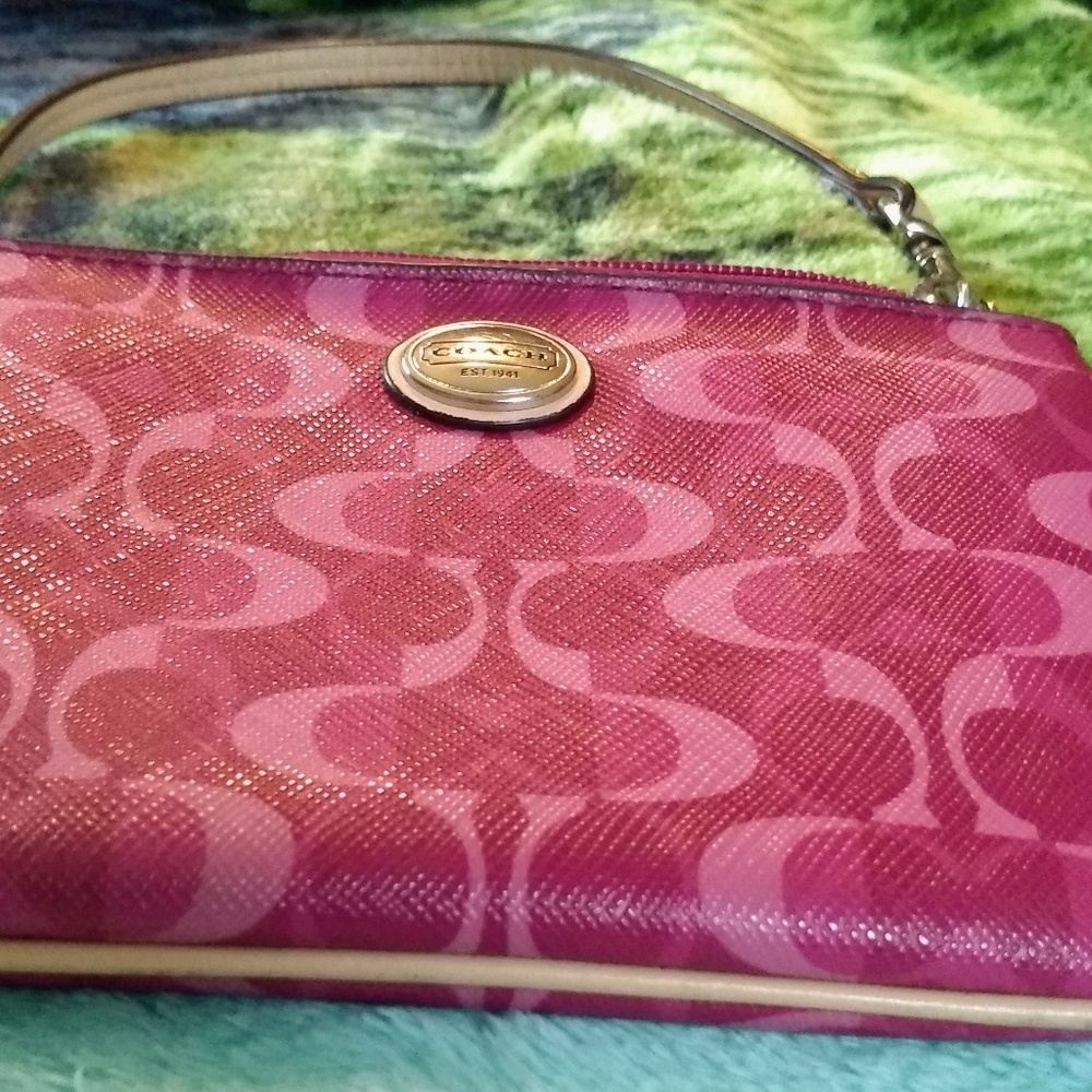 Small Coach wristlet